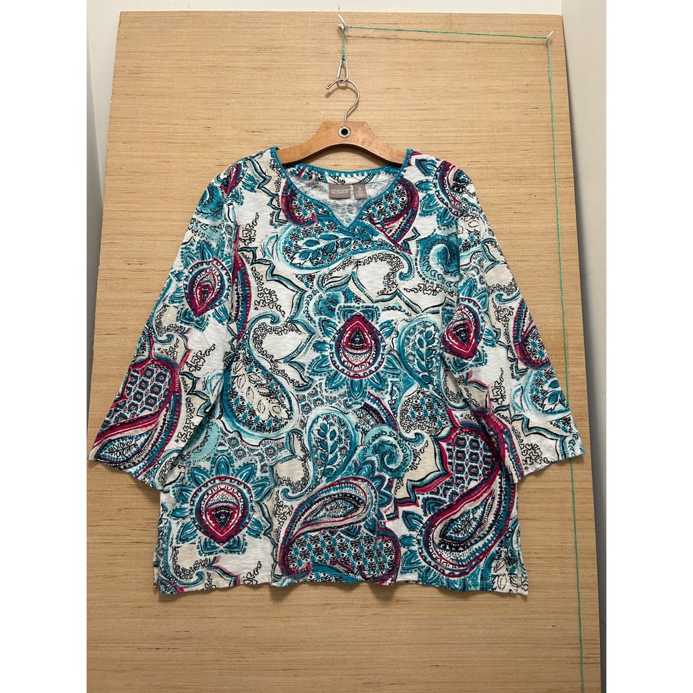 Chicos Womens Size 3 Paisley Print Split Neck 3/4 Sleeve Crochet Trim Top Teal
